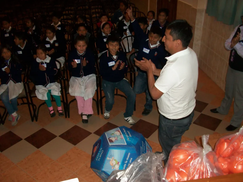 2014 - 21 - may - Charlas para saber ahorrar (3)
